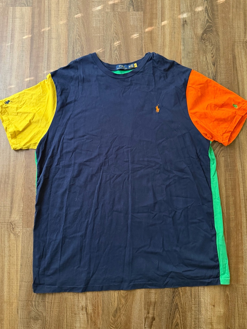 Polo Ralph Lauren Classic Fit
Limited Edition Multi-Colored T-shirt 2XLT